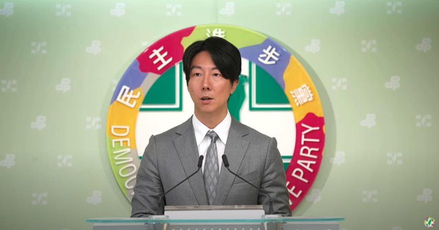 台藝人轉發祝大陸十一國慶　民進黨：支持陸委會強硬劃底線