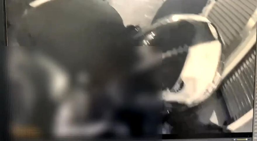 影/基隆銀樓搶案！男持假手榴彈奪25萬金項鍊　警半小時逮嫌犯