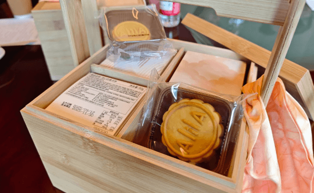 謊稱月餅有塑膠片！不肖陸男敲詐十飯店　得手21萬踢到鐵板了