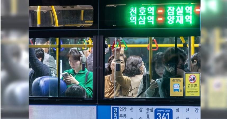 台灣旅客注意！遊韓「禁帶手搖飲」搭公車　司機可拒載