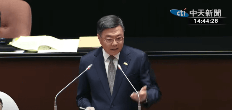 卓榮泰赴立院報告！嘆社會充滿不信任：一個動作都可拿來誇大扭曲