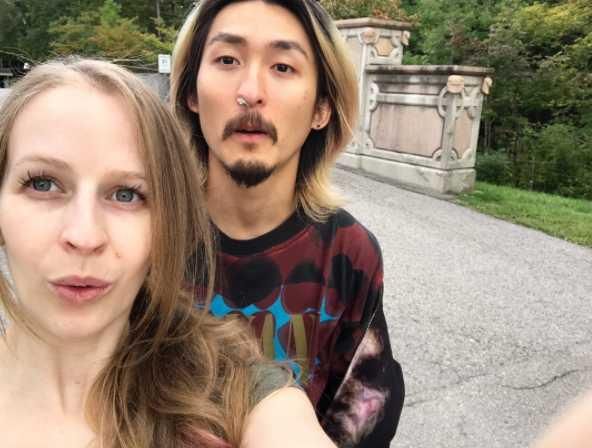 「ONE OK ROCK」Ryota宣布離婚！老婆姊姊是天后艾薇兒