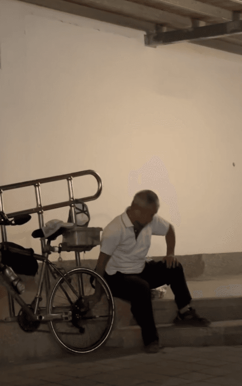 80歲腳踏車勇伯「彰化衝花蓮」鏟泥　網讚：最美的風景