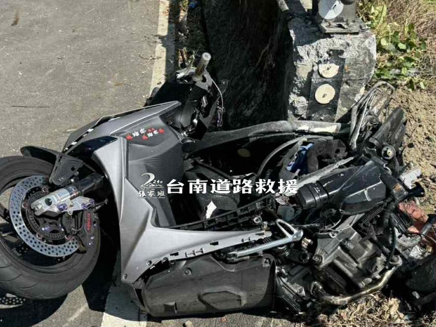 影/台南少年騎車跑山遭無照好友撞死！父慟：他是好孩子