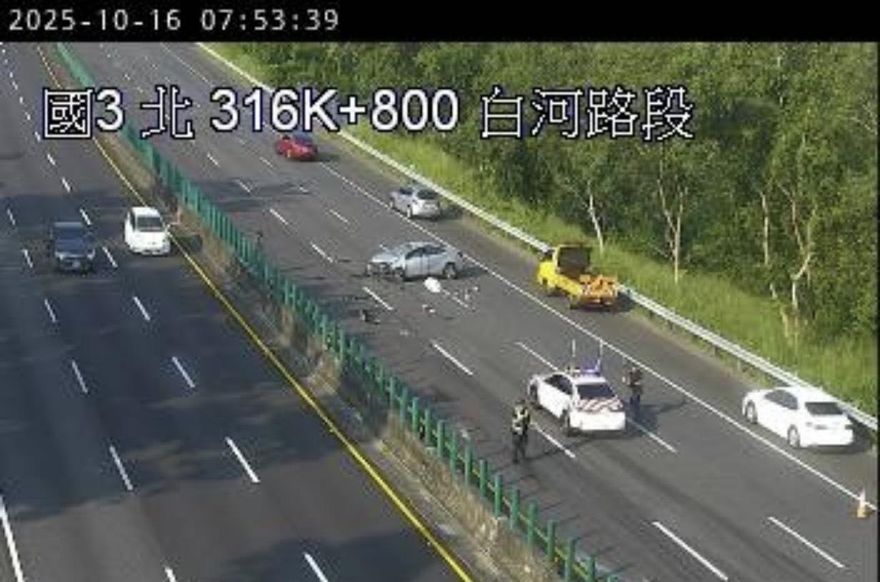 危急！國3台南白河段嚴重事故「全線封閉搶救中」