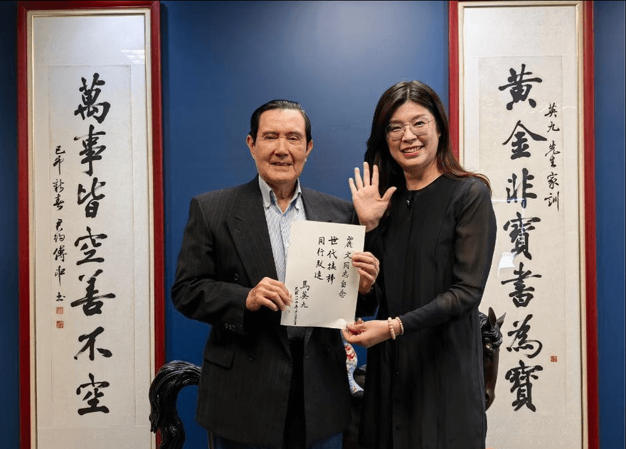 鄭麗文曝馬英九讚她「亞馬遜女戰神」：不要長這麼快