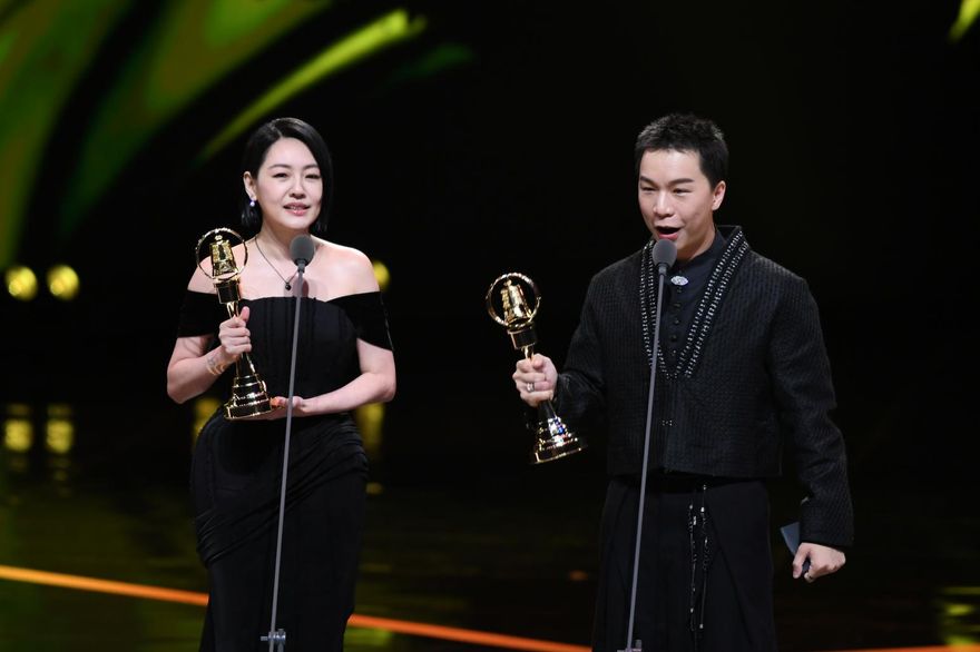金鐘60/小S時隔20年再得獎！粉專：終於成為大S口中的主持界一姊