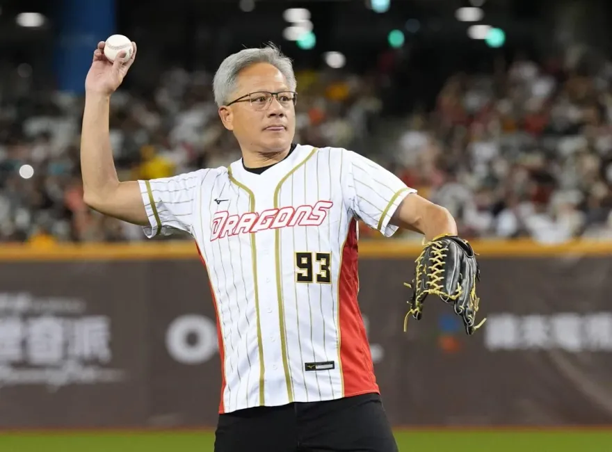 黃仁勳才排第二！上班族心中「夢幻CEO」是張忠謀　郭台銘排第三