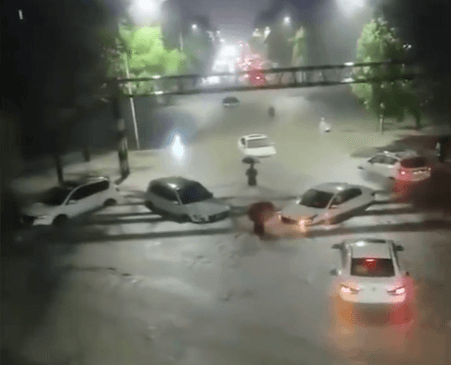 影/1hr狂炸141毫米！泰利颱風隔空發威　史上最強降雨夜襲浙江嘉善