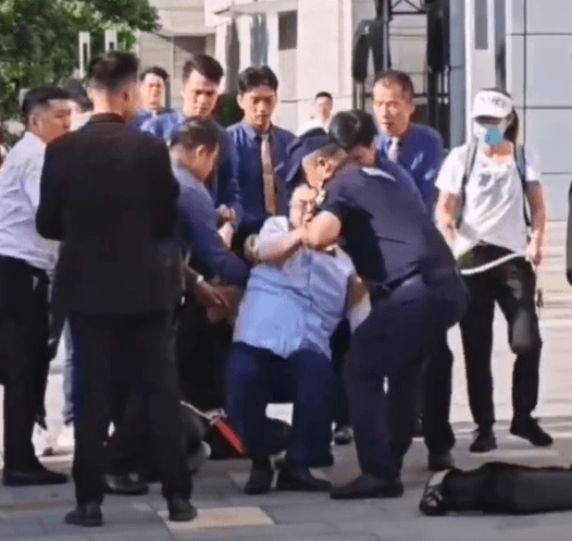 身價上億董事長傳積欠2年薪水　慘遭多名員工圍毆在地