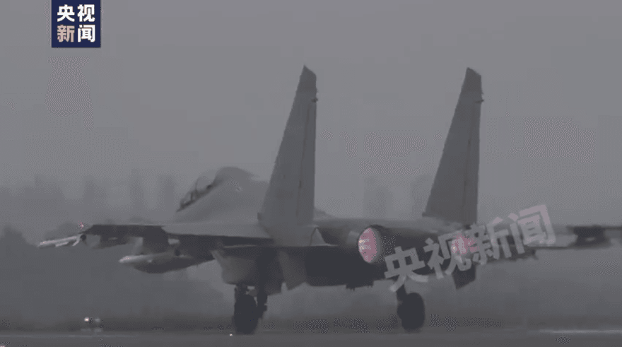 影/解放軍南通艦台海執行戰備警巡　陸媒：台灣鄭和艦離我0.6海浬