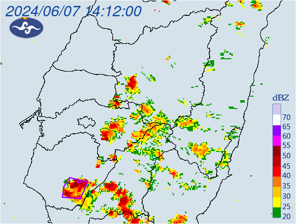 快訊/雨神灌水！台南午後大雷雨開炸　用路人注意低能見度、9級強陣風