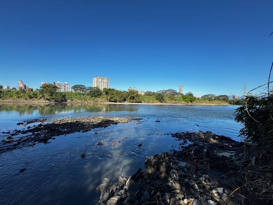 嚇壞！北市景美河濱公園驚見浮屍　遺體腫脹身分待查
