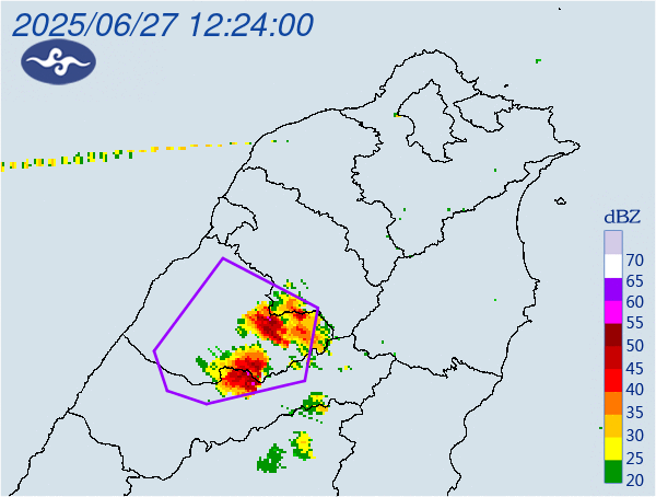 小心冰雹！大雷雨狂轟3縣市　快躲進室內