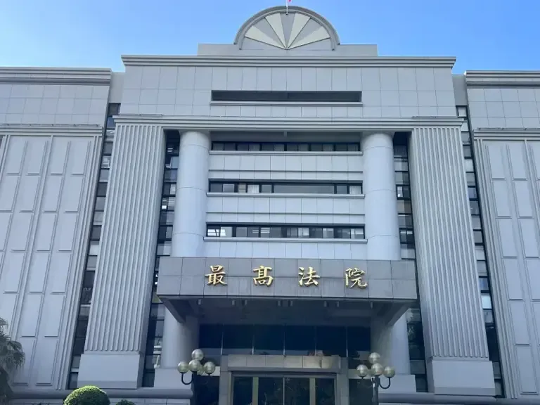 手搖飲大亨公園拉單槓受傷癱瘓　提告獲國賠163萬定讞