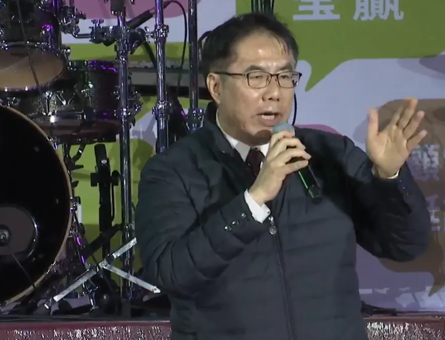 現任台南市長黃偉哲力挺林俊憲接班。(圖/邱議瑩臉書)