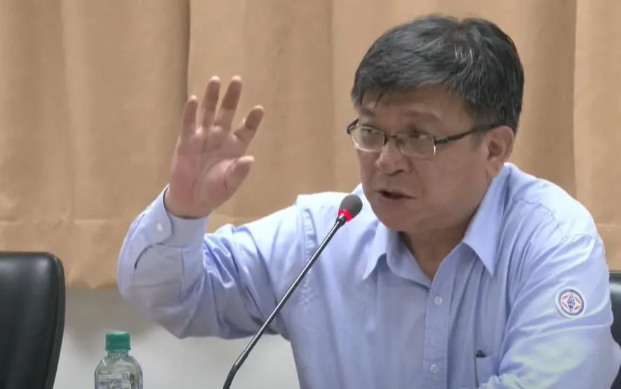 台電董事長曾文生10日親赴現場了解狀況，並召開記者會說明事故原因。（圖／中天新聞）