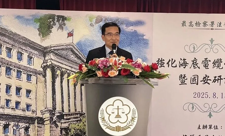 張忠龍副主委。(圖/截自海委會官網)
