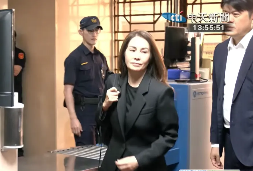 高金素梅27日到北院。（圖／中天新聞）