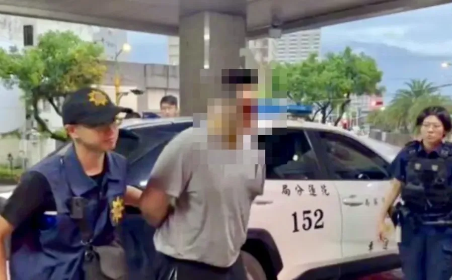 王男懷疑自己遭感情詐騙，25刀砍死李女遭起訴。（圖／翻攝畫面）