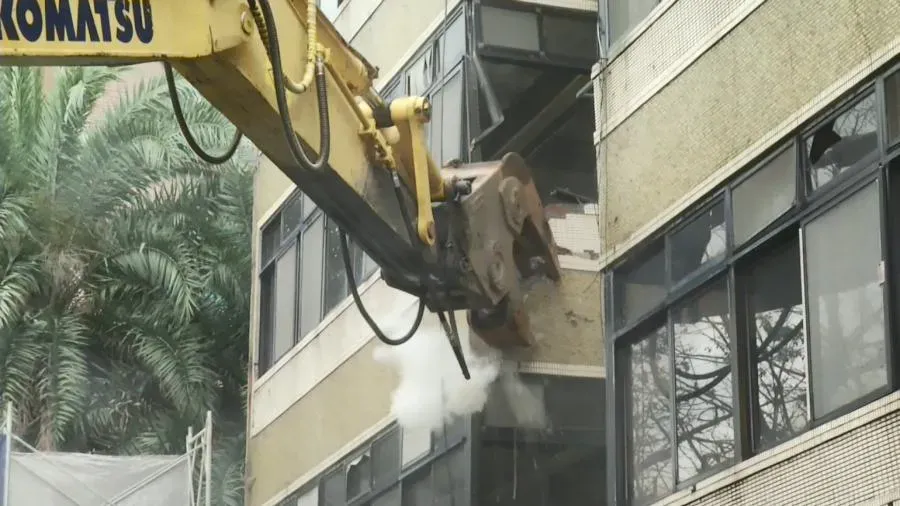 近年多起建案造成毗鄰民宅受損案例，賠償恢復處理至今的結果，各市政府單位回應了！（資料圖／中天新聞）