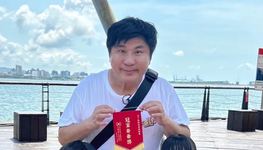胡瓜捐出100萬元為花蓮賑災。（圖／翻攝自《下面一位》臉書）