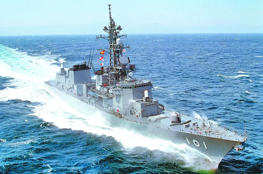 針對日艦過航台海一事，東部戰區公開宣布「包頭號」領頭編隊走橫當水道，等於在告訴日方，你能走台海，我能走更近。（摘自日本海上自衛隊網站）