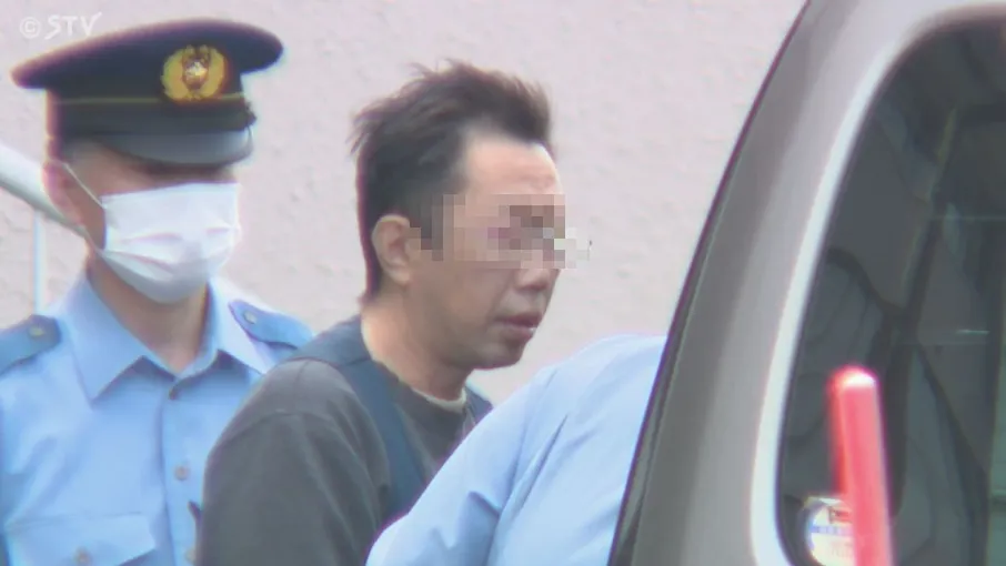 北海道一名中年男砍傷自己的父親被捕。(圖/NNN)