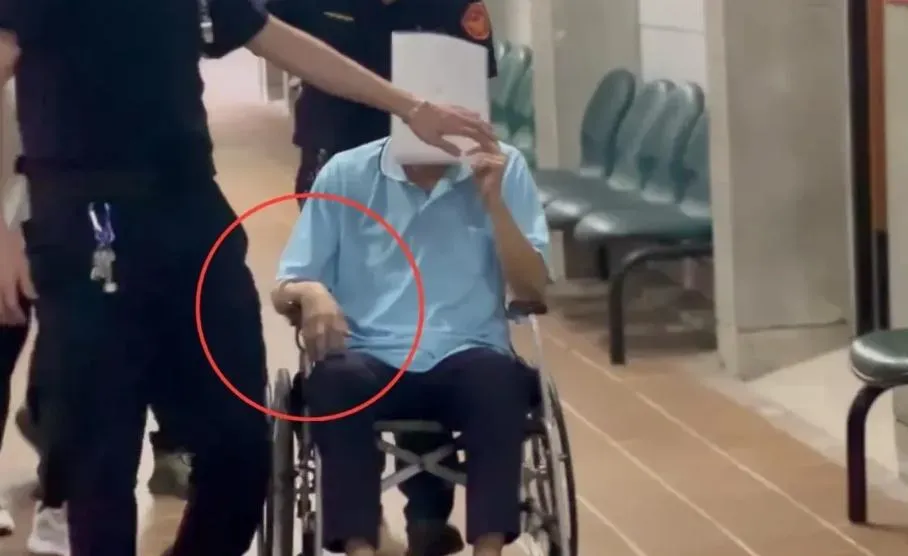 前警政監林明佐大小便失禁今緊急開刀。（圖／翻攝畫面）