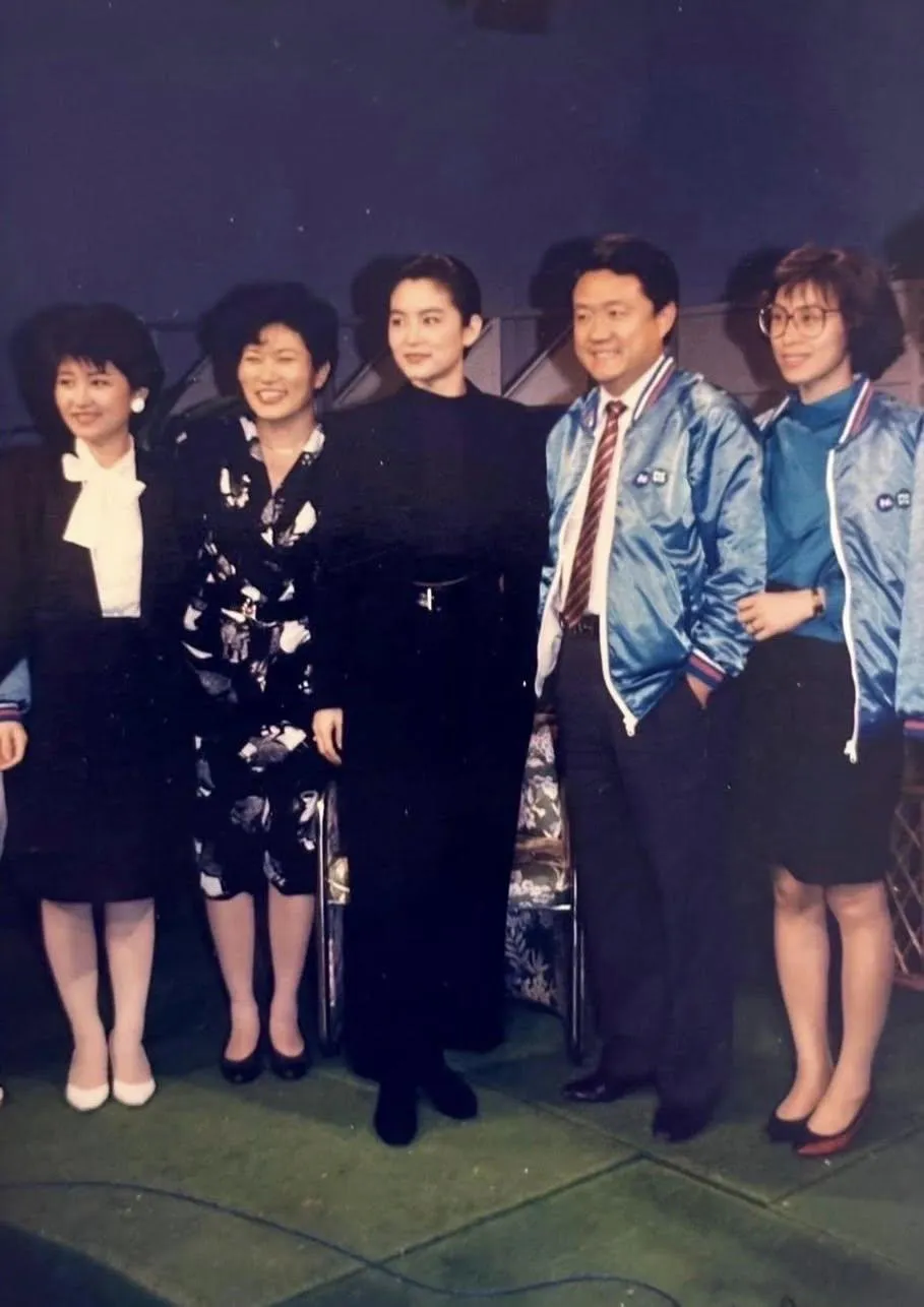 盧秀燕和影后林青霞的同框照。(圖/盧秀燕臉書)