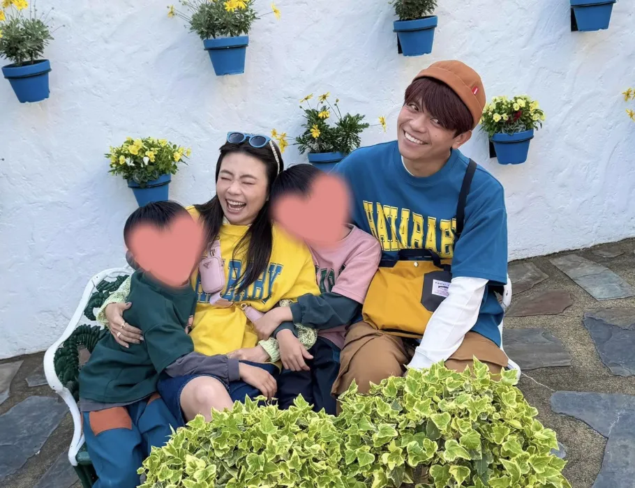 蔡阿嘎與妻子二伯共同創立的服飾品牌HAHABABY近日因抄襲風波遭到炎上。（圖／翻攝自社群）