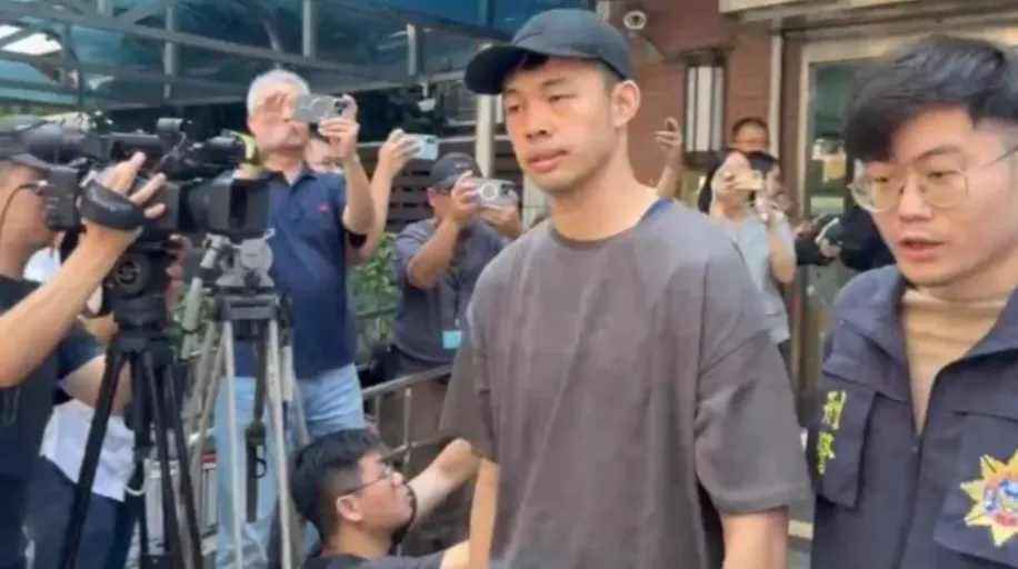 陳大天等多名男藝人被抓包涉嫌逃兵。（圖／中天新聞）