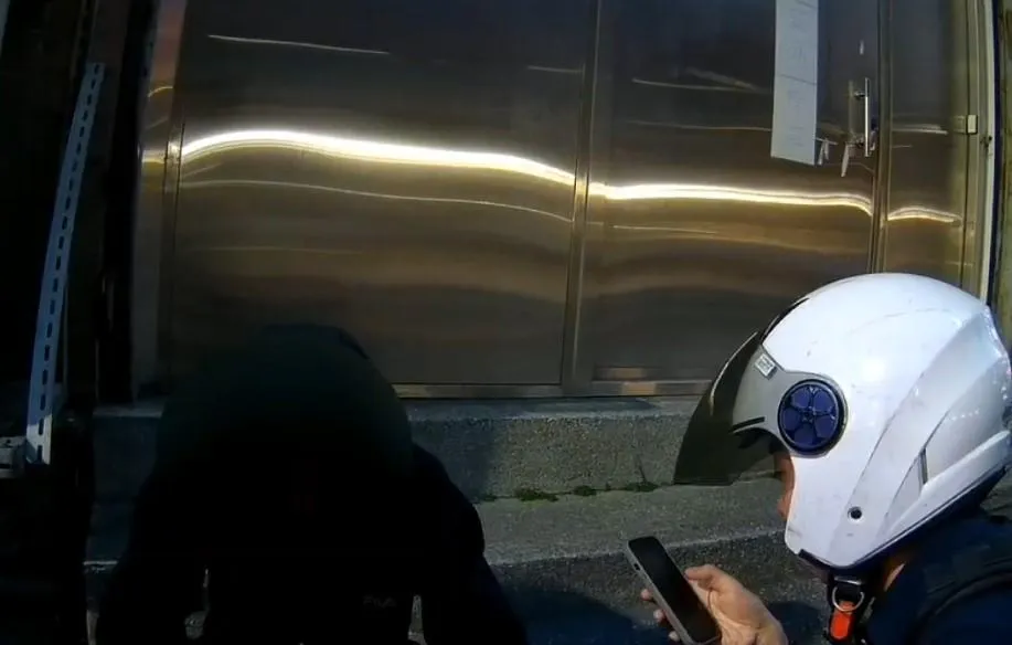黃男不顧自身與他人安全執意毒駕,遭警方依違反J《毒品危害防制條例》及公共危險罪移送偵辦。(圖/翻攝畫面)