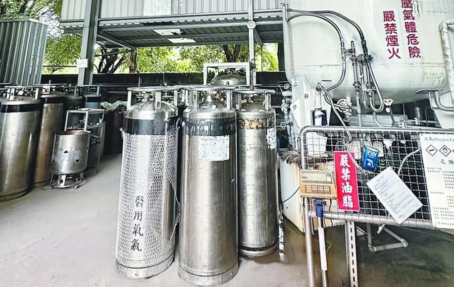黑心公司以工業氣體假冒醫用氧氣及食品級二氧化碳。（圖／翻攝畫面）