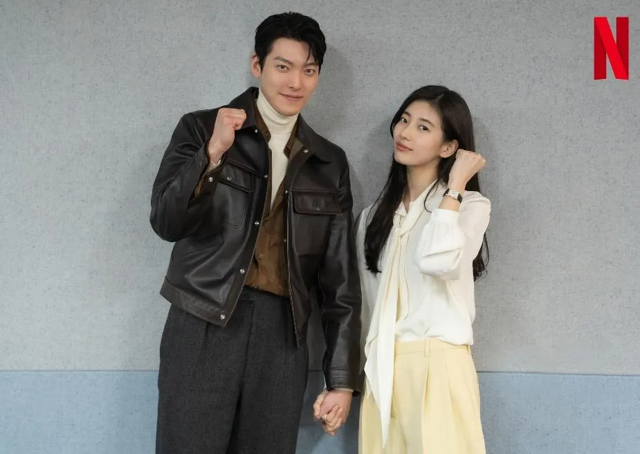 金宇彬（左）與秀智（右）將共譜奇幻愛戀。（圖／Netflix 提供）