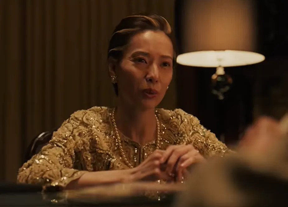 戶田惠梨香在《地獄占星師》飾演細木數子。（圖／翻攝自Netflix Japan YouTube）