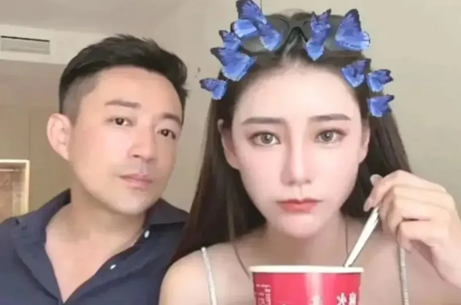 汪小菲再婚台灣網紅馬筱梅（Mandy），小倆口下月將在大陸北京補辦婚禮。（圖／翻攝自微博）