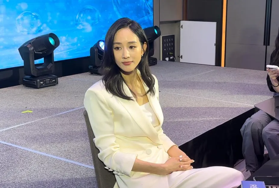 張鈞甯被拱上《浪姐》,幽默表示:「不想毀節目」。(圖/記者 伍映澄 攝)