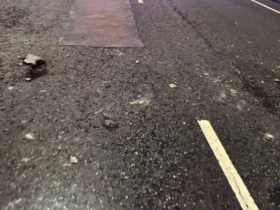 死亡車禍肇事的罪魁禍首竟是碎石。（圖/警方提供）