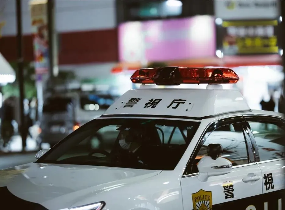 台男被警方逮捕。（示意圖／Pakutaso）