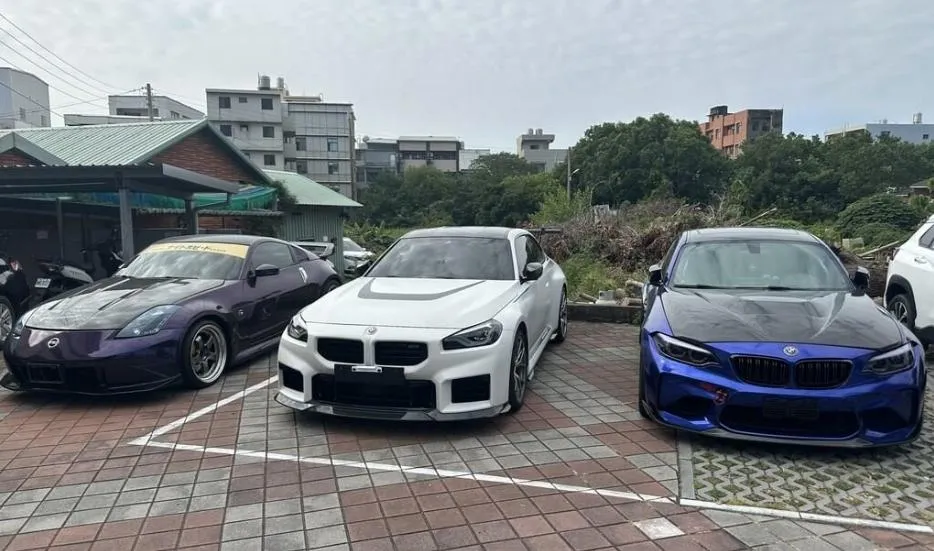 警方拘提3名嫌犯查扣3輛改裝車。（圖／翻攝畫面）