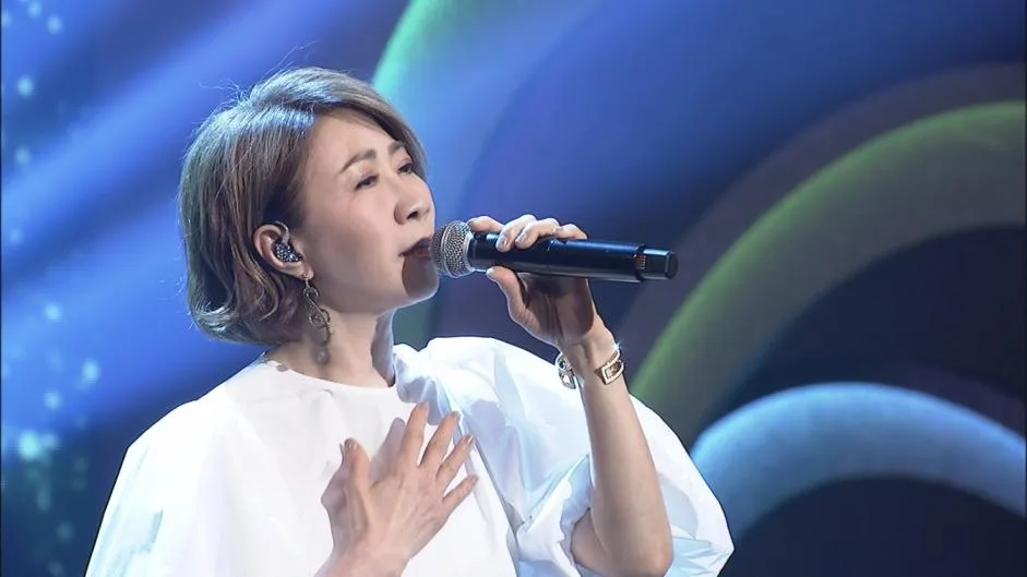 李翊君在節目中獻唱多首經典歌曲。（圖／中視提供）