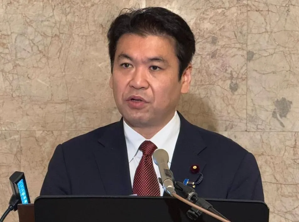 日本文部科學大臣松本洋平。（圖／翻攝臉書）