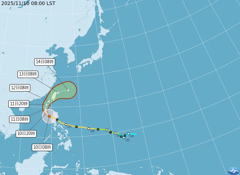中颱鳳凰逐漸北轉朝台灣逼近。(圖/中央氣象署)