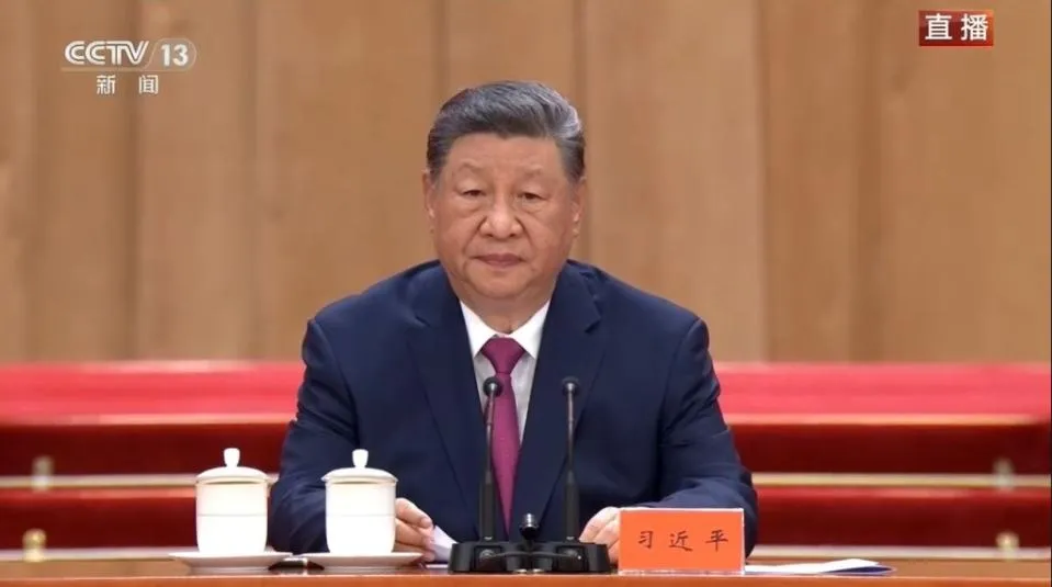 中共總書記習近平在紀念前中共總書記江澤民誕辰100周年大會發表講話。（圖／翻攝央視）