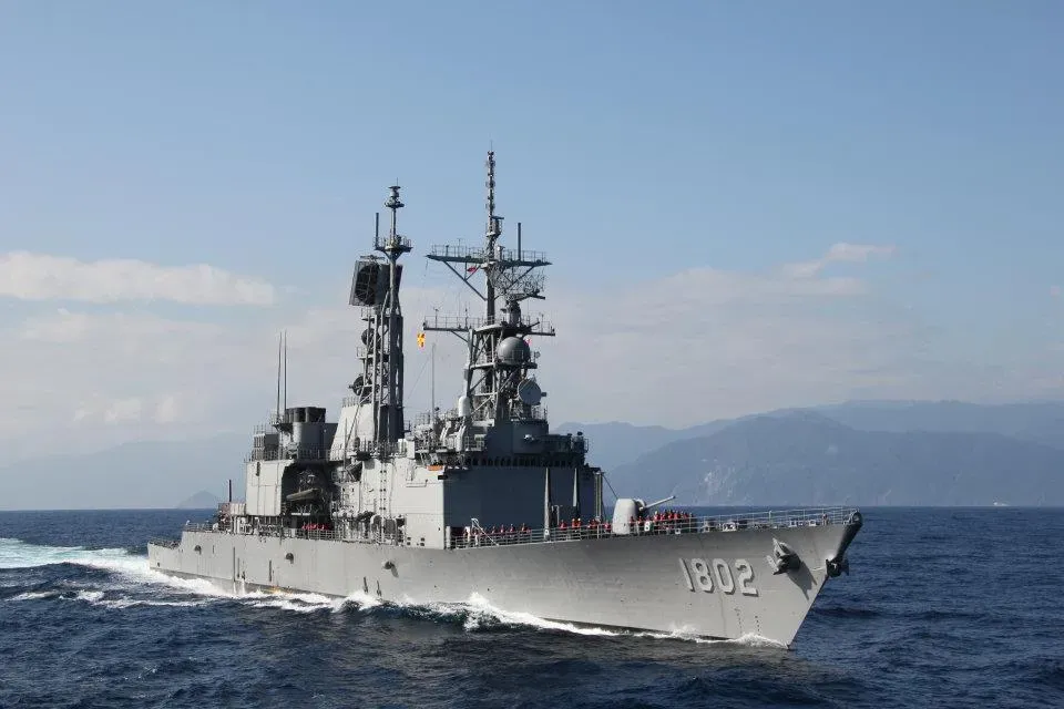 海軍基隆級驅逐艦蘇澳號。(圖/國防部)