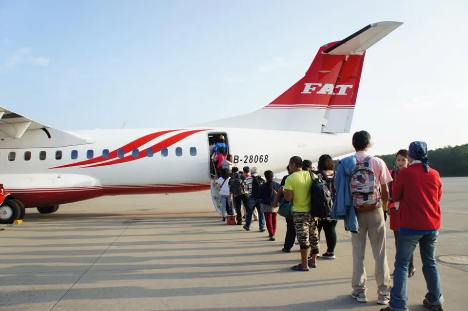 遠東航空倒閉後，一架客機長期停放在桃園機場停機坪，欠下大筆債務。（示意圖／翻攝自遠東航空公司臉書）