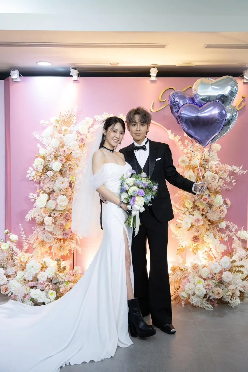 鼓鼓與大元結婚半年,自曝還沒叫過對方老婆。(圖/翻攝FB 鼓鼓 呂思緯)