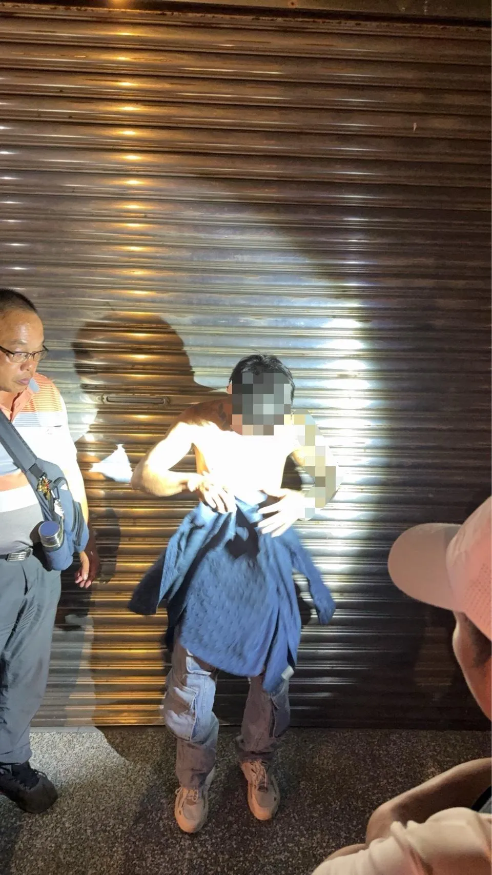 警方於桃園逮捕高姓嫌犯。（圖／警方提供）