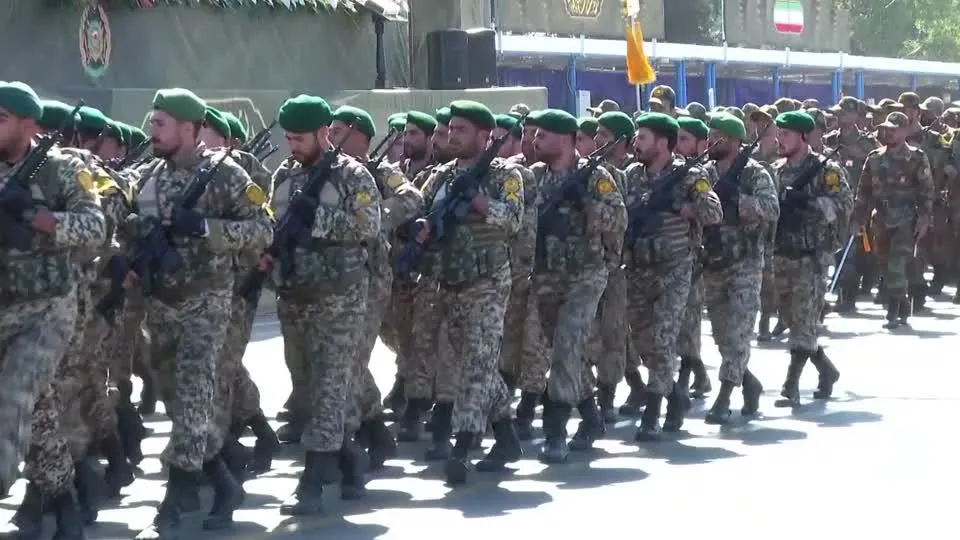 伊朗陸軍司令哈塔米稱軍方已進入備戰狀態，警告美國或以色列切勿發動攻擊。（圖／資料照／路透）